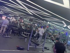 -宝德龙游泳健身