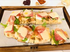 -卡佩罗意大利餐厅及酒吧Al Cappello Trattoria