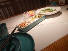 -荷塘秋月·本帮江浙菜(国权路店)