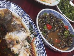 -芦茨金富饭庄·25年老字号·专做稻草鸡
