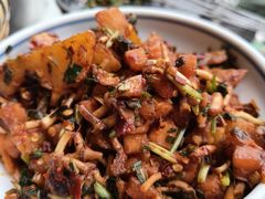 -包整·丝娃娃(一览甲秀楼风景店)