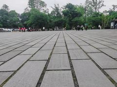 -峨眉山报国寺