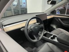 -TESLA 特斯拉(上海太古汇体验店)