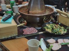 -果松木炭酸菜铜火锅·外婆参鸡汤