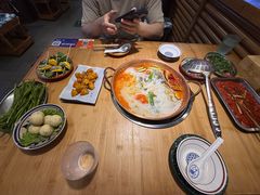 -洱火云南酸菜牛肉火锅(石景山当代商城店)