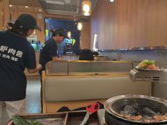 -围炉肉舍•炭烤活鳗•丹东海鲜烤肉(步行街店)