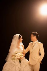 -雪中彩影婚纱摄影·微光艺术中心