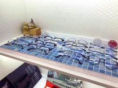 -明月眼镜(三坝店)