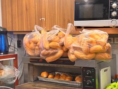 -Bánh Mì Huynh Hoa