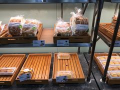 面包甜点陈列柜-仟吉KenGee(银港店)