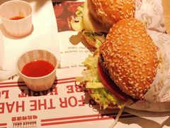 -The Habit Burger Grill 哈比特汉堡(复兴soho店)