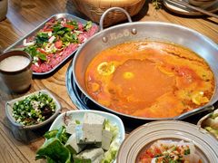 -野山舂·贵州现舂酸汤火锅(鸿通城店)