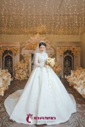-伯瓷皇后婚纱艺术空间