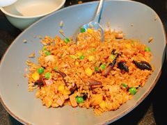 青豆虾仁鸡枞炒饭-鹿港小镇(霄云店)