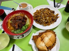 猪扒包-胜利茶餐室