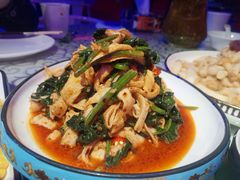 -巴特餐饮6加1音乐餐吧·新疆菜