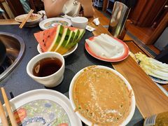 -沸炉重庆老火锅(军事博物馆店)