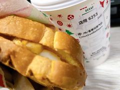 -星巴克臻选(宁波北仑银泰城店)