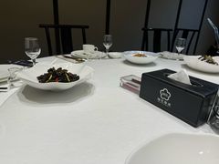 -梅花香里大酒店(郁金香路店)
