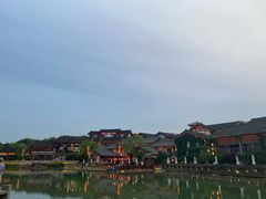 -茅山东方盐湖城景区