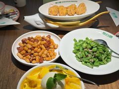-新白鹿餐厅(滨江银泰店)