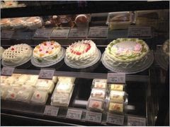 -红宝石·鲜奶小方·海派西点房(金杨店)