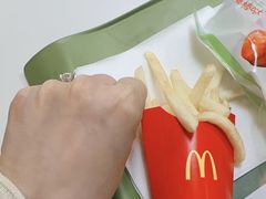 -麦当劳(哈西万达店)