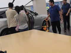 -华为智能生活馆(上海金桥国际商业广场)