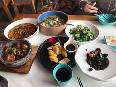 -荷塘秋月·本帮江浙菜(国权路店)