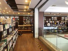 -新华书店(泉城路店)