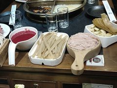 -沸炉重庆老火锅(军事博物馆店)