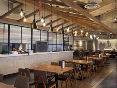 -必胜客(打浦桥日月光店)