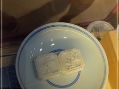 -阮大兴糕团(滨江宝龙店)