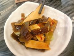 酸辣鱼唇-安泰楼·佛跳墙创始人·传统闽味早茶·酒楼(三坊七巷闽菜地标店)