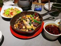 杏鲍菇炒牛肉-云海肴·汽锅鸡·云南菜(高德置地店)