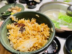 广式腊味煲仔饭-狐狸爱上椰子鸡(滨江星光大道店)