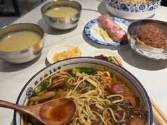 -镇南锅盖面馆(解放路店)