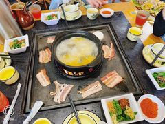 -有一锅·野生菌黑山羊腊排骨火锅(古城北门店)