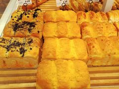 -焙丽拾光(麦凯乐直营店)