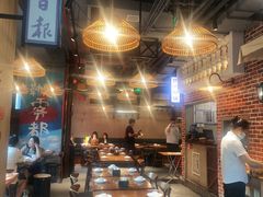 大堂-炉小二铜锅牛蛙•川湘菜(三里屯店)