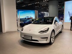 -TESLA 特斯拉(上海太古汇体验店)