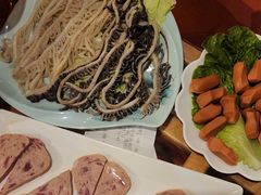 -二荆条·蜀鲜汇城市森林火锅