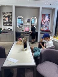 -法国娇兰精品店