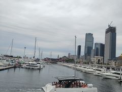 -东港音乐喷泉广场