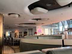 -广州塔卢特斯法国旋转餐厅