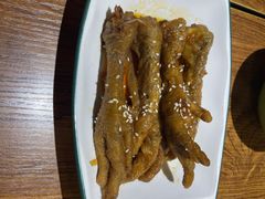 吸溜粑鸡脚-盐与味葱葱鲫鱼•自贡菜江湖菜(春熙店)