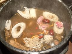 -芸山季·云南山珍菌火锅(人民广场来福士店)