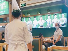大堂-费大厨辣椒炒肉(新城吾悦广场店)
