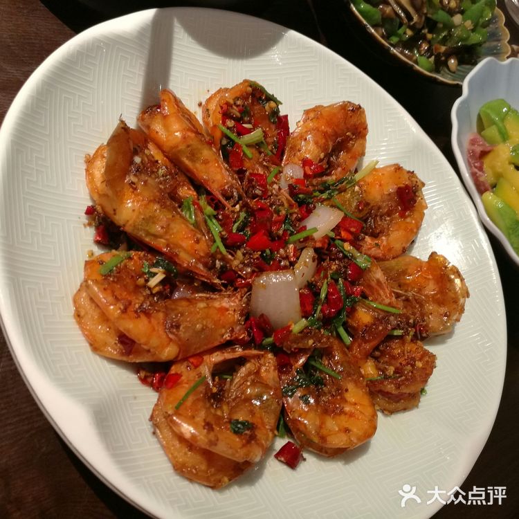 这家餐厅还挺不错。