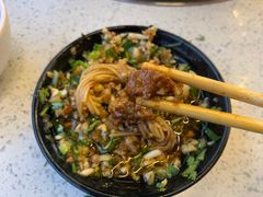 -钢管厂五区小郡肝串串香(蜀都万达店)